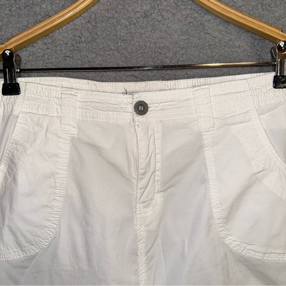 Purple & More Women's Size 14 White Button Zip Close Short - Picture 5 of 10